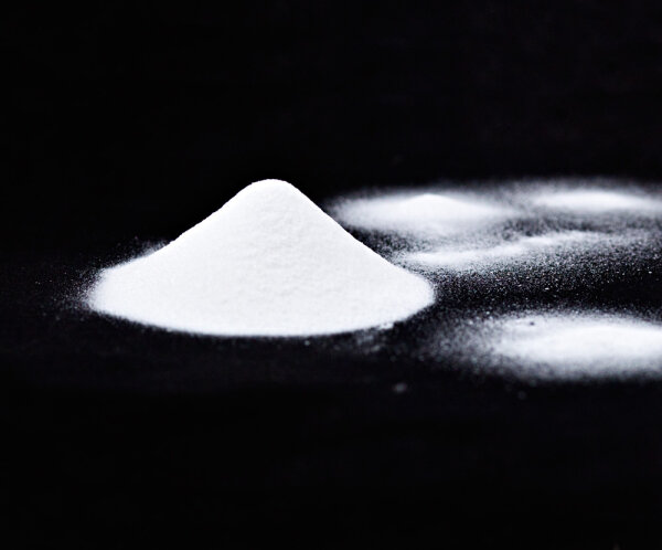 Genuine soda, NaHCO3, naturally extracted from soda mines